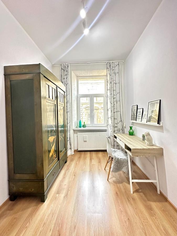 Charming Apartament City Center Тимишоара Екстериор снимка